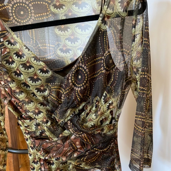 Woman’s rich earth tone, see through top with  matching cami. - Picture 13 of 13